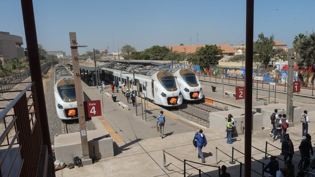 Transports à Dakar : pourquoi ça ne roule toujours pas – par Mehdi Ba