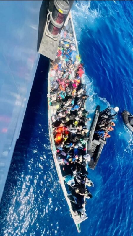 Mbour : Une pirogue transportant 138 candidats à l’émigration irrégulière interceptée