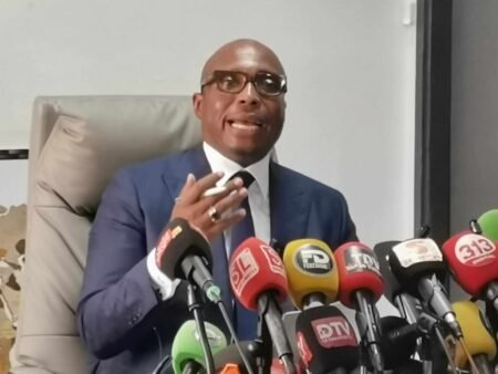 « Quand un régime commence à s’en prendre à la presse, c’est qu’il a peur de la vérité »